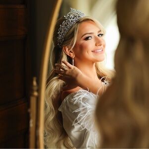 Bridal Styles Boutique- Custom Wedding Tiara (Crown) Headpiece